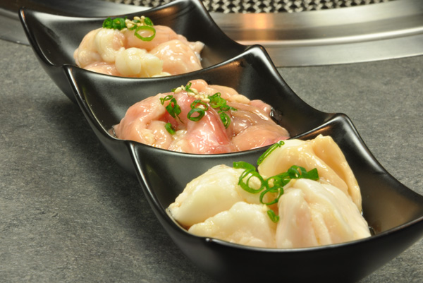 おすすめのホルモン！コラーゲンたっぷりでトロトロ＆プリッとした食感がたまらなくやみつきになる一品です！